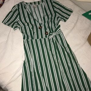 Button and tie Green Striped Dress